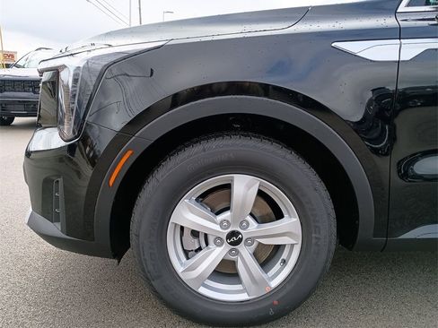New 2026 Kia Sorento LX image 16