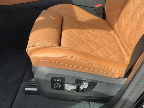 New 2026 BMW X5 M60i image 12