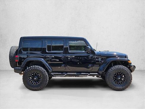 Used 2021 Jeep Wrangler Unlimited Sahara AWD/4WD image 4