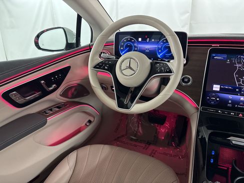 Used 2023 Mercedes-Benz EQS 450+ Sedan image 29