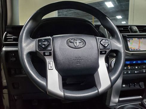 Used 2018 Toyota 4Runner Limited image 28