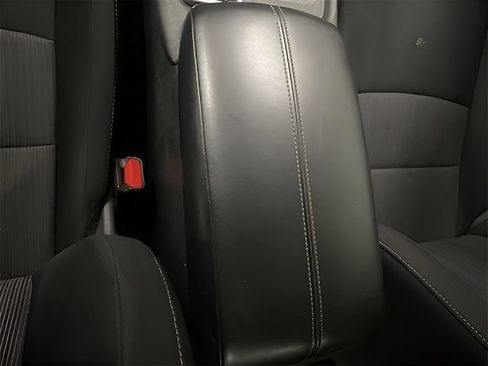 Used 2021 Nissan Sentra SV image 17