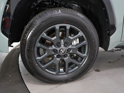 Used 2025 Toyota Tundra Platinum image 30