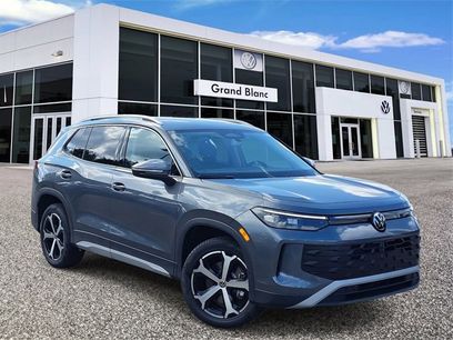 New 2025 Volkswagen Tiguan SE