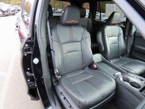 Certified 2022 Honda Passport TrailSport image 16