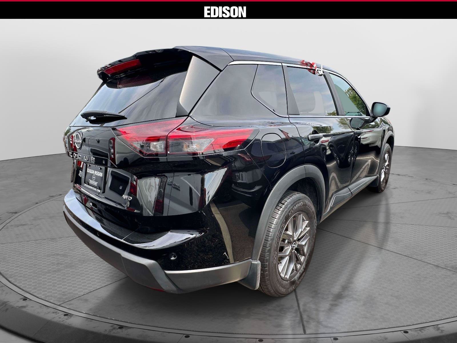 Used 2026 Nissan Rogue S AWD/4WD image 4
