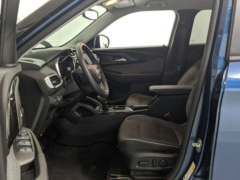 Used 2021 Chevrolet TrailBlazer LT w/ Convenience Package FWD image 33