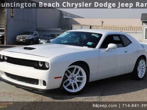 Used 2021 Dodge Challenger GT image 7