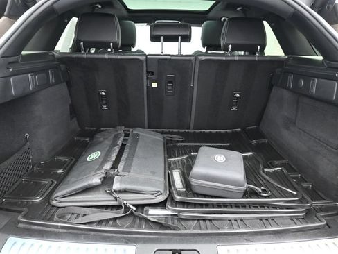 Used 2023 Land Rover Range Rover Velar R-Dynamic S AWD/4WD image 22