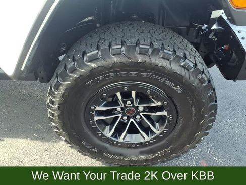 Used 2024 Jeep Wrangler Unlimited Rubicon image 30