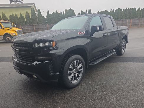 Used 2020 Chevrolet Silverado 1500 RST image 2
