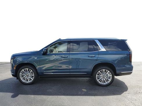 Certified 2025 Cadillac Escalade Premium Luxury image 2