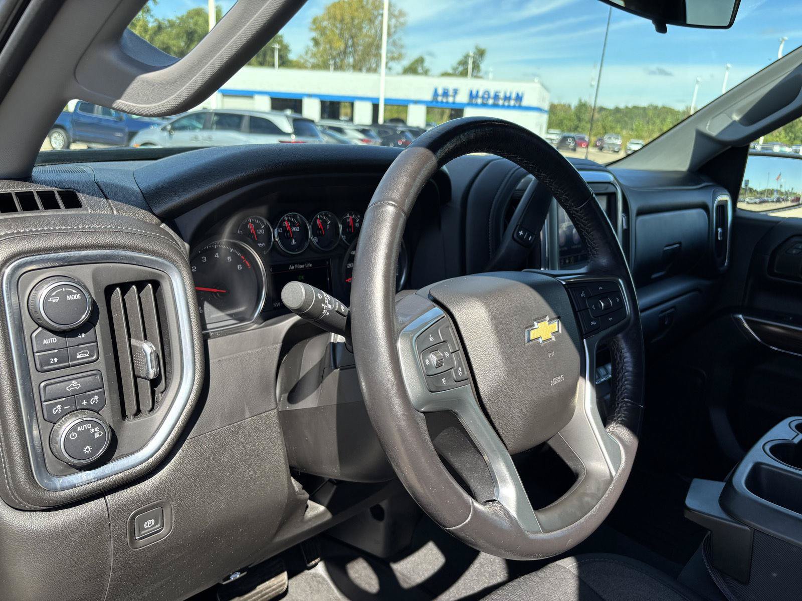 Used 2021 Chevrolet Silverado 1500 LT AWD/4WD image 13