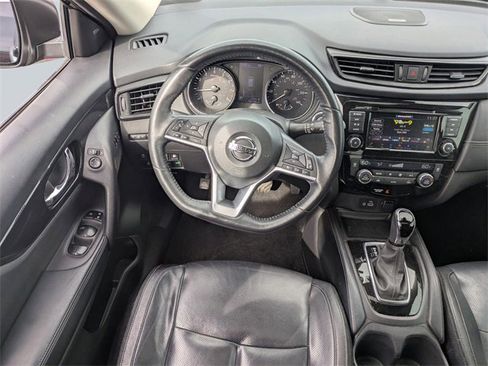 Used 2018 Nissan Rogue SL w/ Premium Package image 15