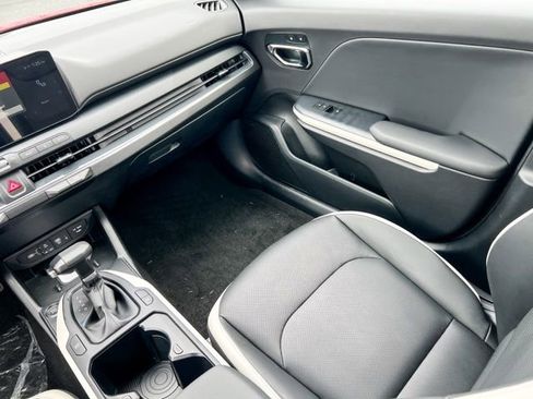 New 2025 Kia K4 GT-Line Turbo w/ GT-Line Premium Package FWD image 12