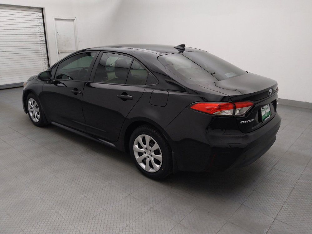 Used 2025 Toyota Corolla LE FWD image 3