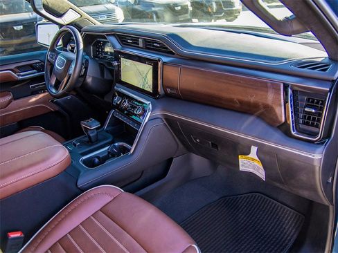 Used 2025 GMC Sierra 1500 Denali Ultimate image 20