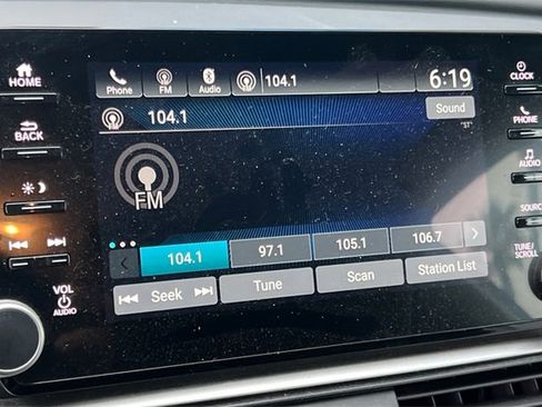 Used 2022 Honda Accord Sport image 23