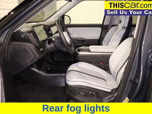 Used 2025 Rivian R1S Adventure image 22