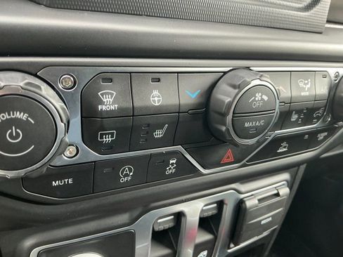 Used 2022 Jeep Wrangler Sport image 22