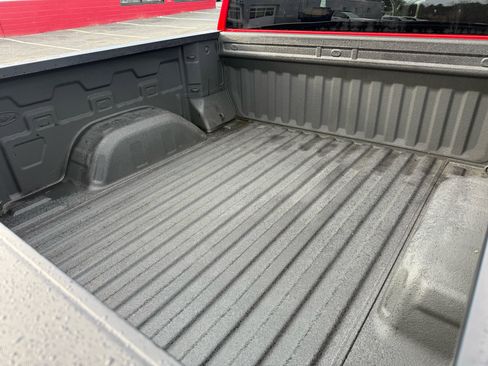 Used 2019 Chevrolet Silverado 1500 Custom w/ Custom Value Package image 10