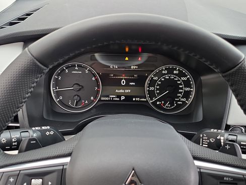 New 2026 Mitsubishi Outlander SE FWD image 17