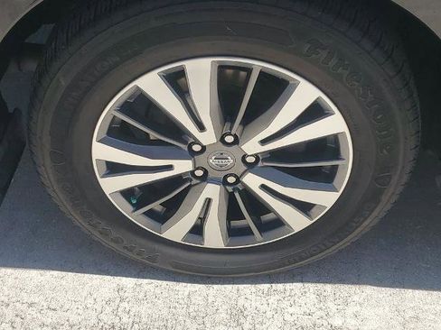 Certified 2020 Nissan Pathfinder SL FWD image 14