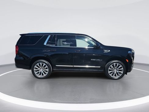 Certified 2021 GMC Yukon Denali w/ Denali Premium Package AWD/4WD image 2