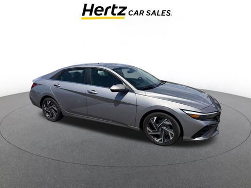 Used 2025 Hyundai Elantra Limited FWD image 1