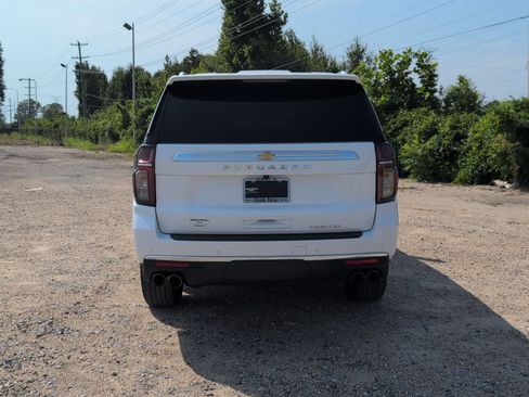 Used 2023 Chevrolet Suburban Premier AWD/4WD image 5