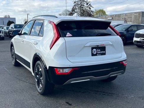 New 2026 Kia Niro Wind image 7