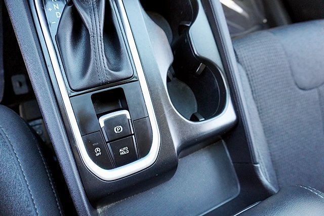 Used 2020 Hyundai Santa Fe SE FWD image 40