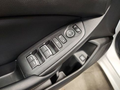 Used 2018 Honda Accord Sport image 19