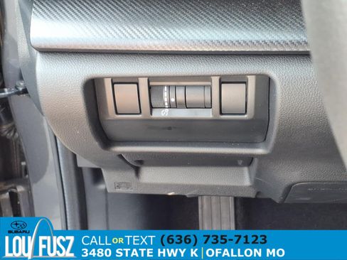 Used 2024 Subaru Crosstrek 2.5i Limited w/ Crosstrek Mirror Package AWD/4WD image 21