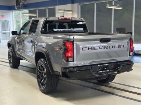 Used 2024 Chevrolet Colorado Trail Boss AWD/4WD image 8