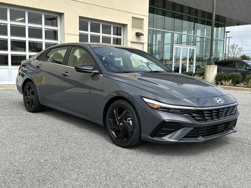 New 2026 Hyundai Elantra SEL Sport Premium image 1