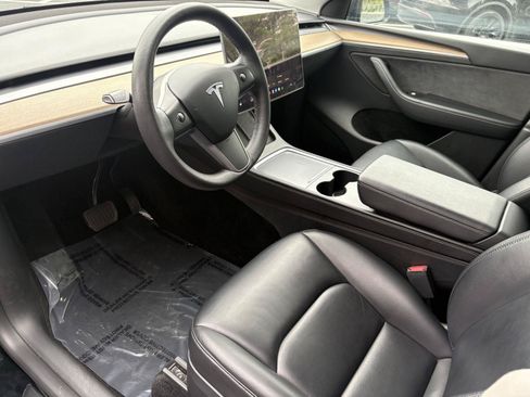 Used 2023 Tesla Model Y Long Range AWD/4WD image 11