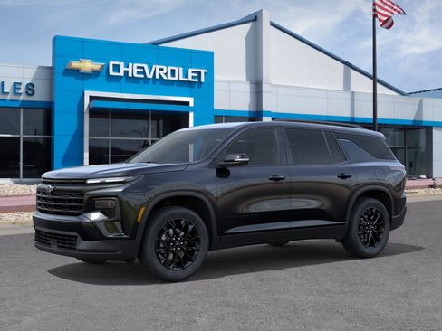New 2026 Chevrolet Traverse LT w/ Midnight/Sport Edition FWD image 2