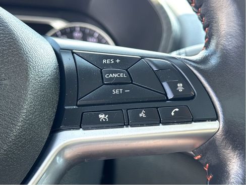 Used 2025 Nissan Sentra SR w/ SR Premium Package FWD image 16