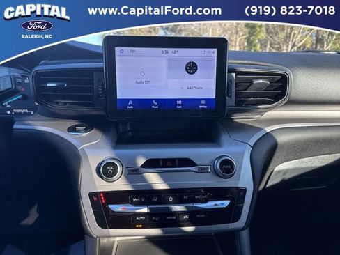 Used 2023 Ford Explorer XLT image 25