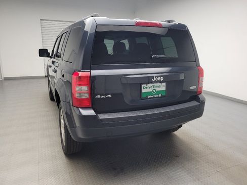 Used 2014 Jeep Patriot Latitude w/ Sun/Sound Group AWD/4WD image 6