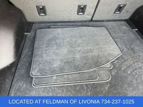 Certified 2024 Chevrolet Equinox EV LT image 32