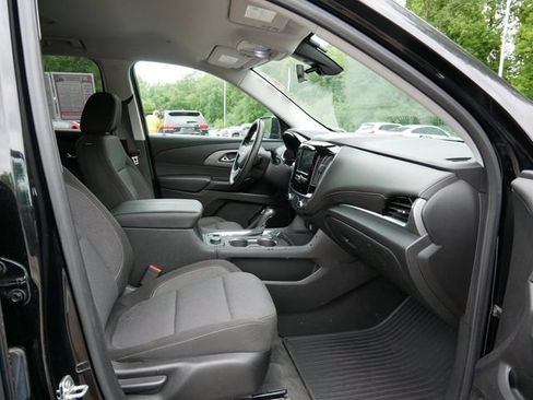 Used 2020 Chevrolet Traverse LS AWD/4WD image 8
