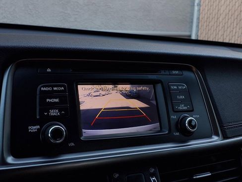 Used 2016 Kia Optima LX image 8