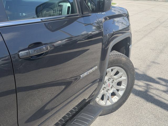 Used 2018 GMC Sierra 1500 SLE w/ SLE Value Package AWD/4WD image 9