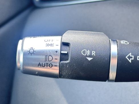 Used 2022 Land Rover Range Rover Evoque S AWD/4WD image 37