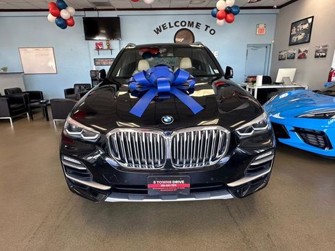 Used 2021 BMW X5 xDrive40i w/ Convenience Package image 4