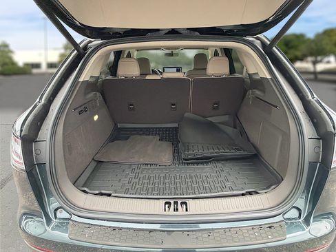 Certified 2023 Lincoln Nautilus Reserve FWD image 27