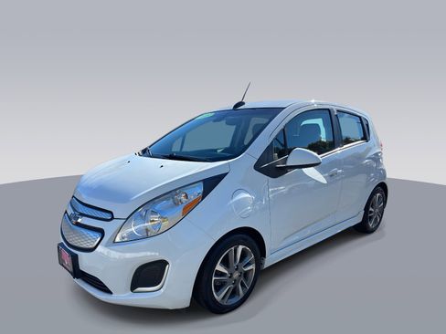 Used 2015 Chevrolet Spark LT image 5