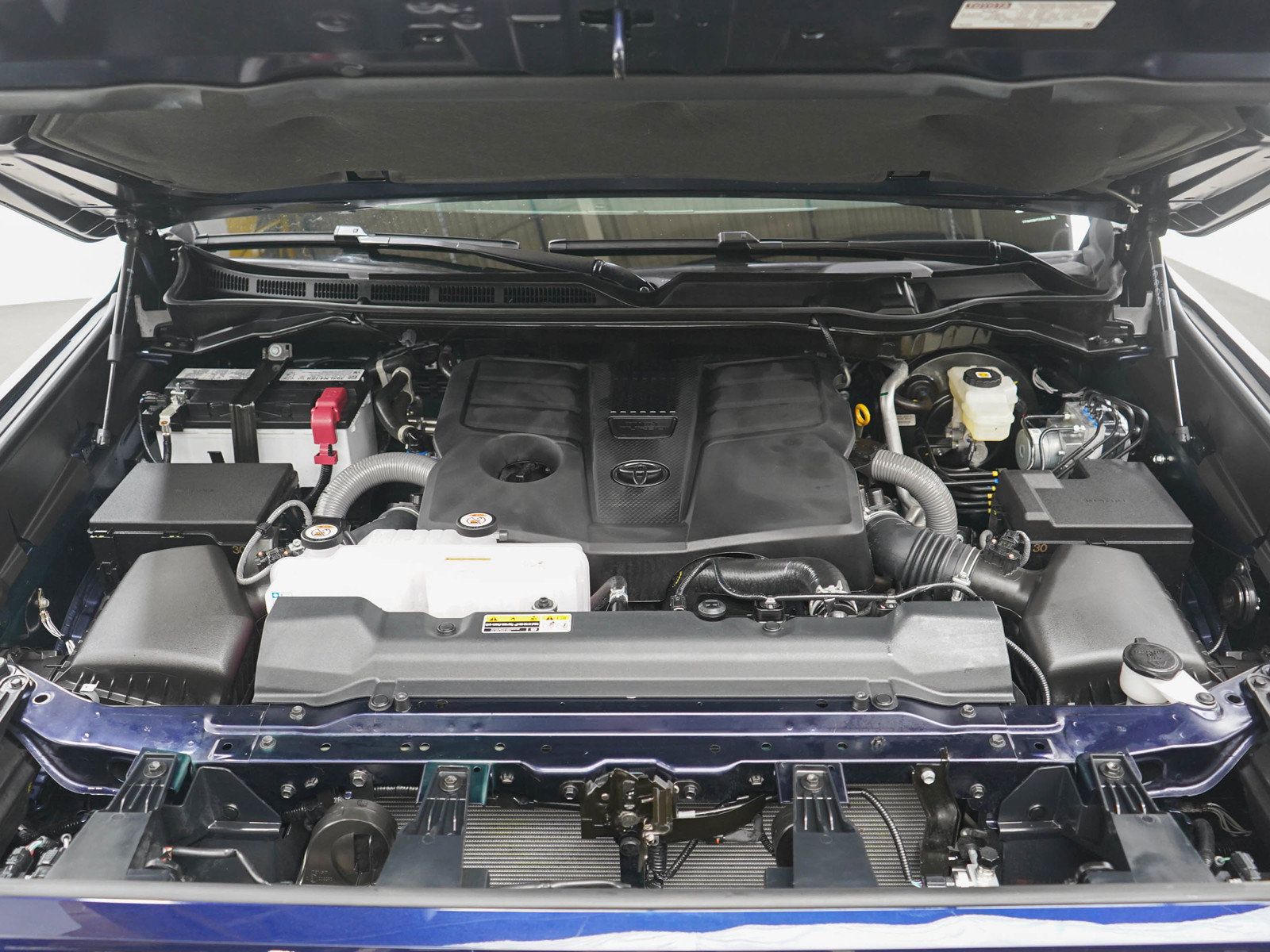 Used 2026 Toyota Tundra Limited AWD/4WD image 30